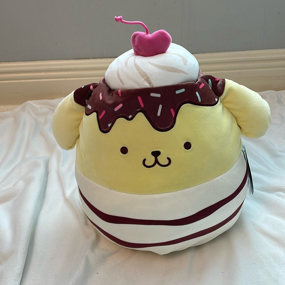 Hello Kitty And Friends Pompompurin Squishmallow